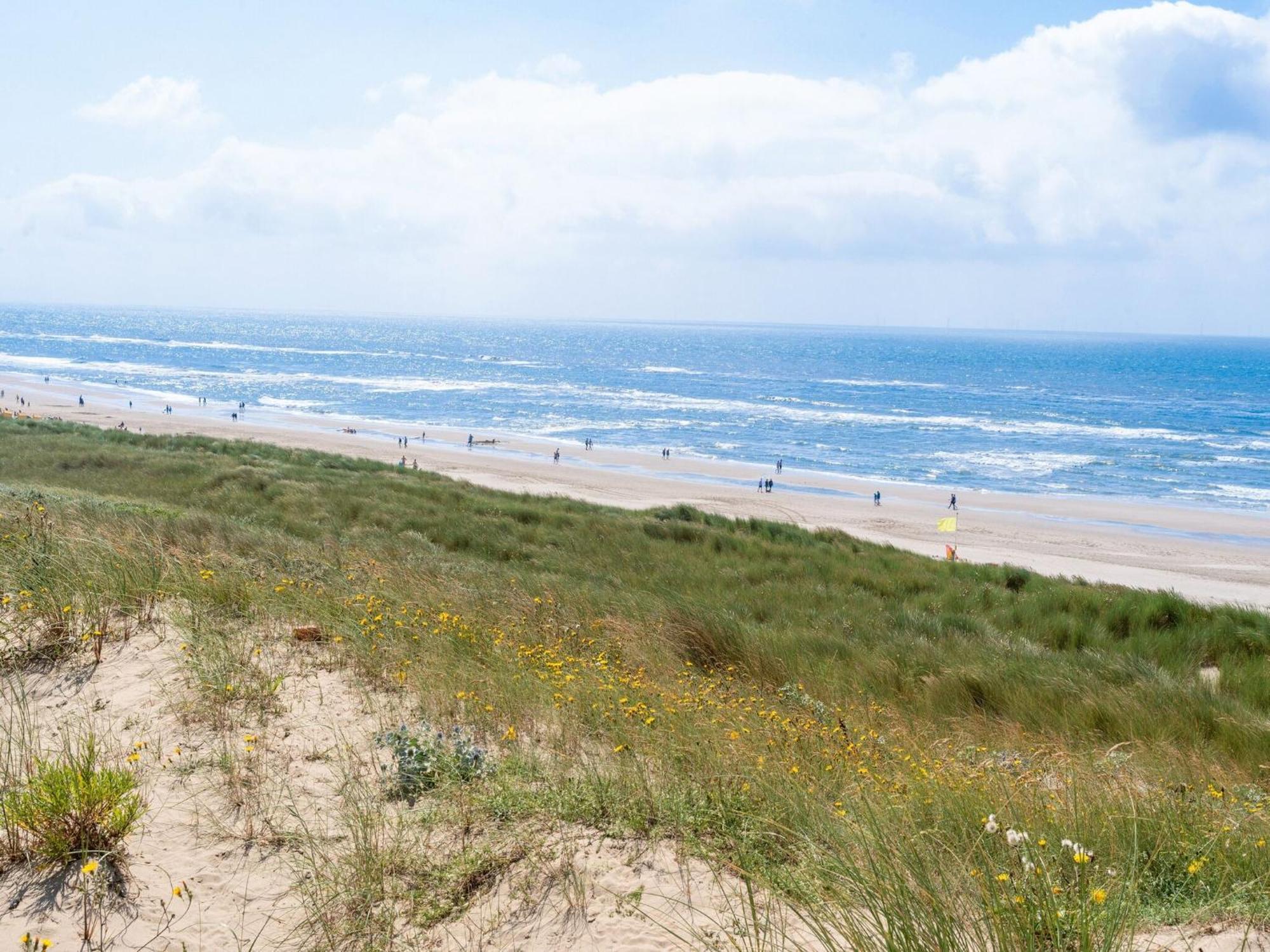 Beautiful Villa With Sauna Near The Sea Egmond aan den Hoef Exteriör bild